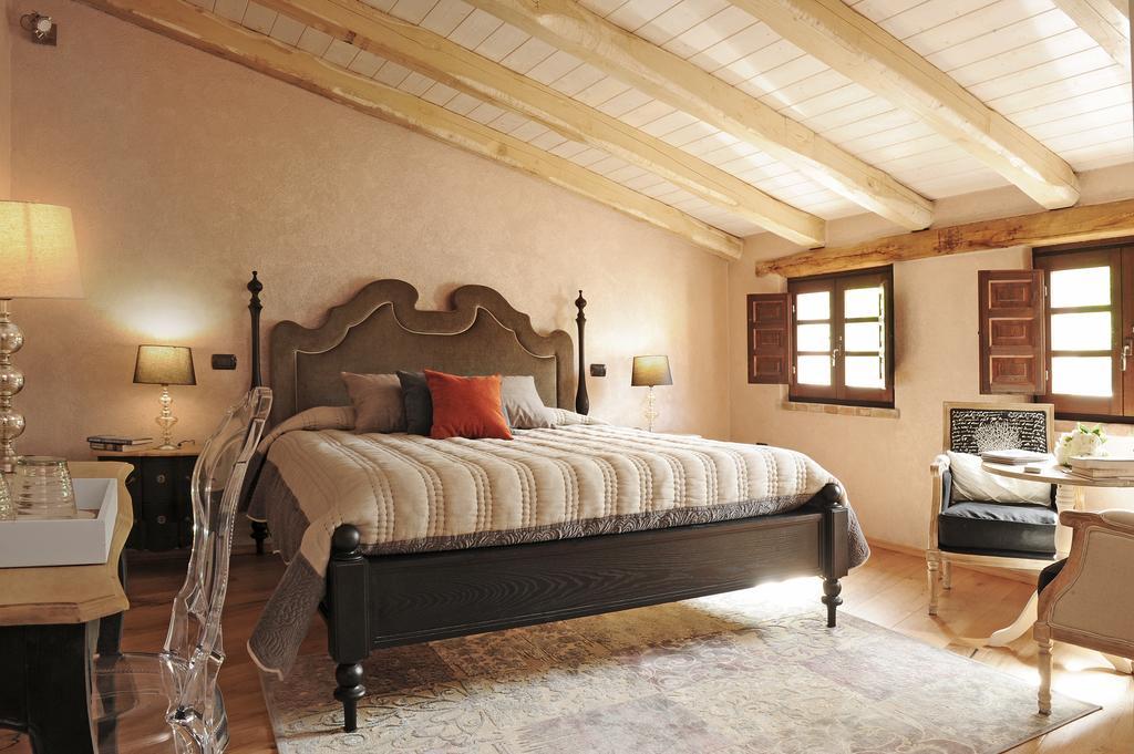 Antica Locanda Lunetta Мандас Номер фото