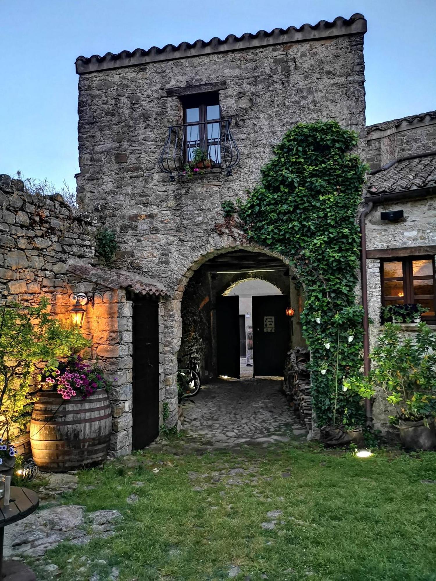 Antica Locanda Lunetta Мандас Экстерьер фото