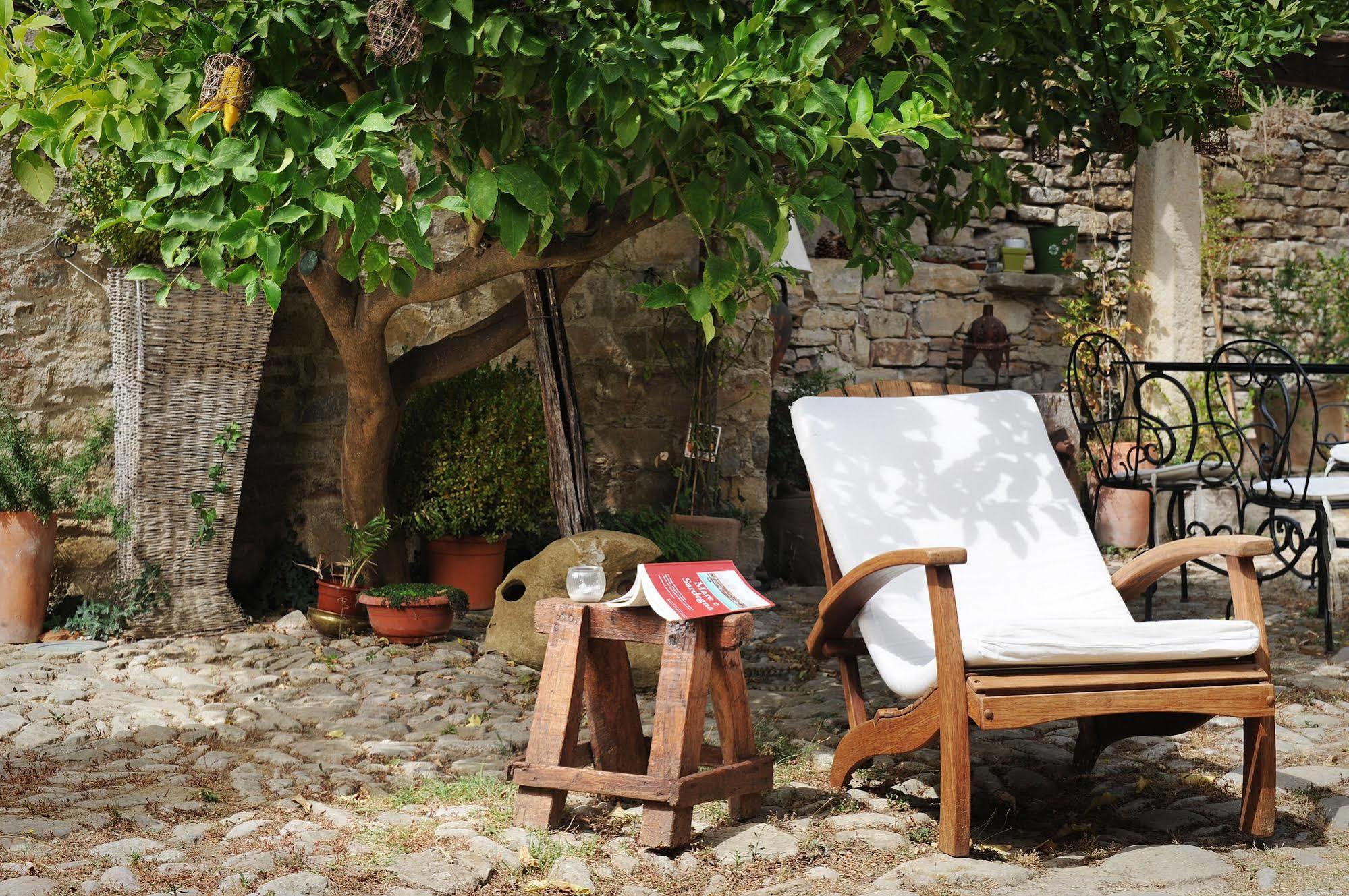 Antica Locanda Lunetta Мандас Экстерьер фото